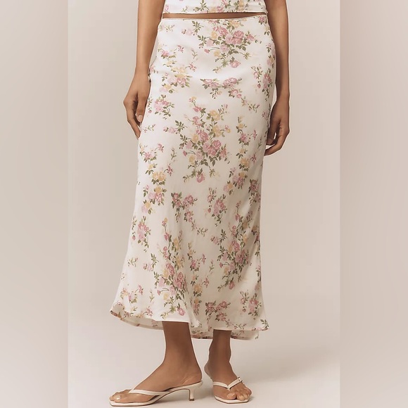 Reformation Dresses & Skirts - reformation Layla Printed Midi Skirt